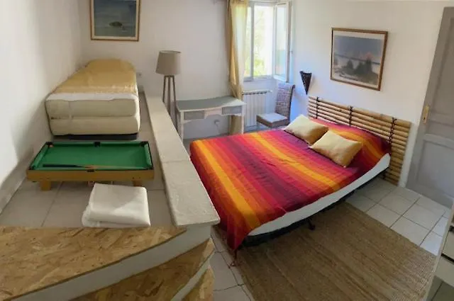 Villa Joli rez-de-villa 80 m2 proche mer Carqueiranne France