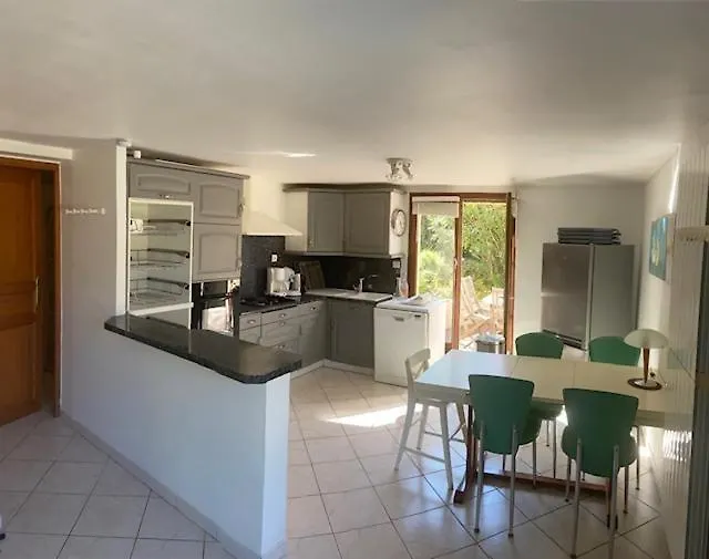 Joli rez-de-villa 80 m2 proche mer Carqueiranne Villa
