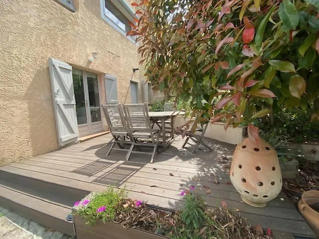 Joli rez-de-villa 80 m2 proche mer Carqueiranne France